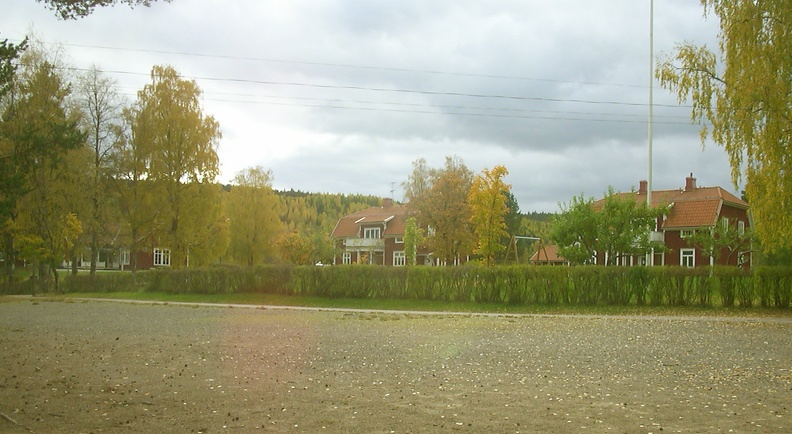 Lilla skolgården 2004